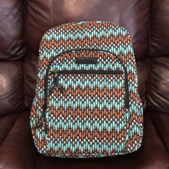Vera Bradley Handbags - NWT Vera Bradley sierra stream campus backpack